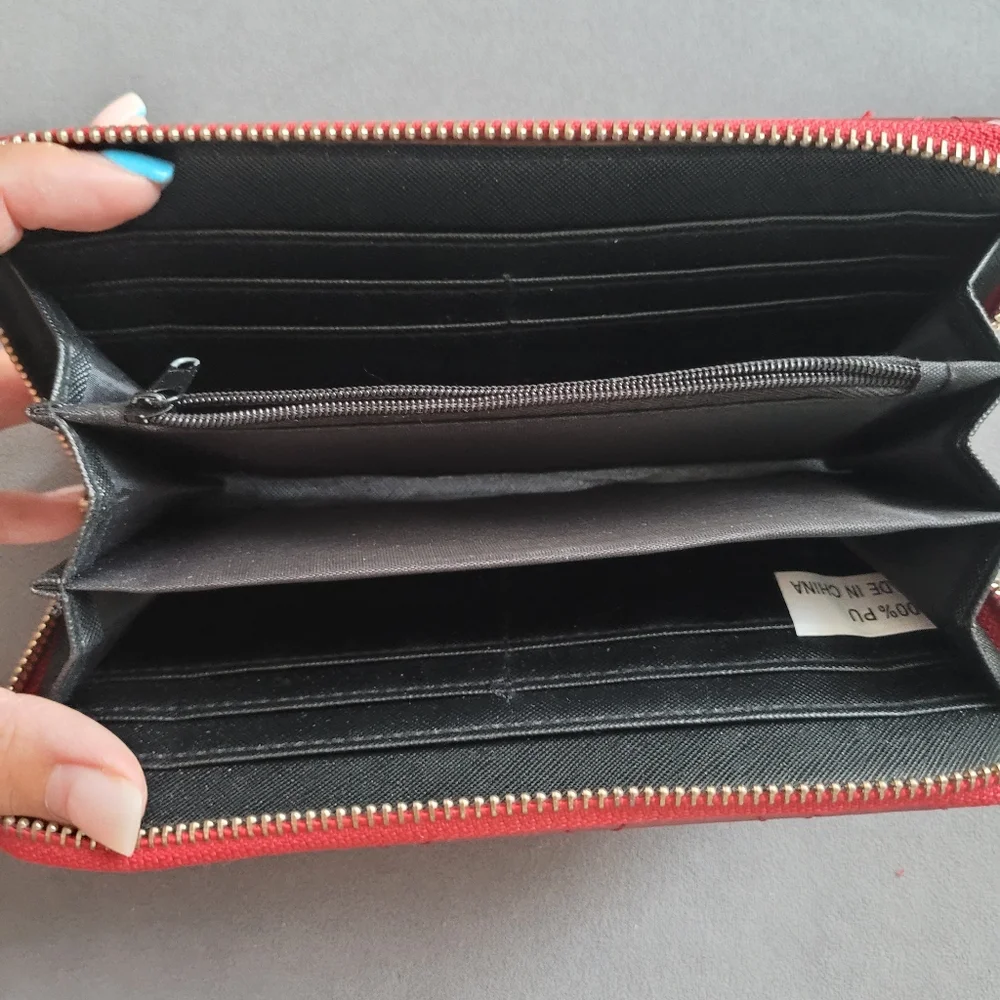 Wallet - Picture 3 of 3